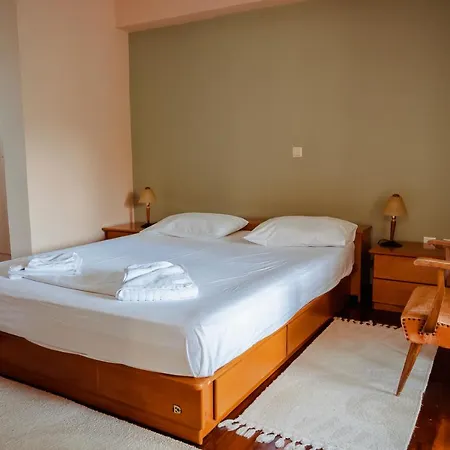 Seafront Apartment Karfas Extérieur photo